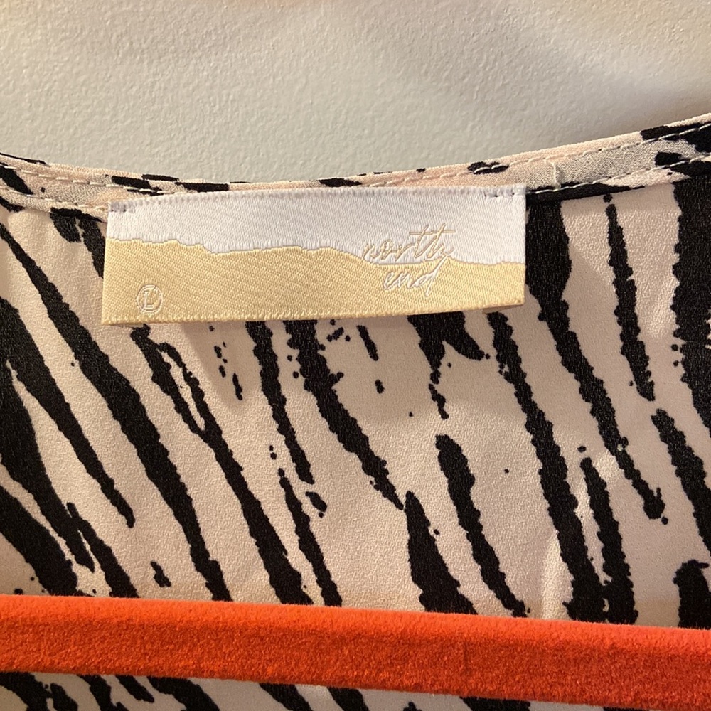 Wrap blouse - Picture 2 of 8